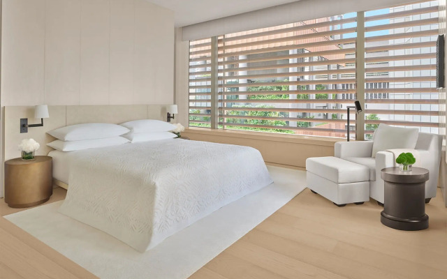 The Singapore EDITION