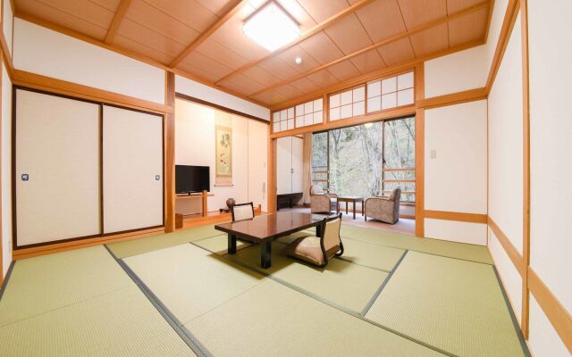Shirahone Onsen Tsuruya Ryokan