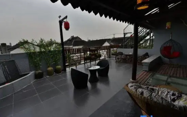 Zhouzhuang Water Moon Pavilion Inn