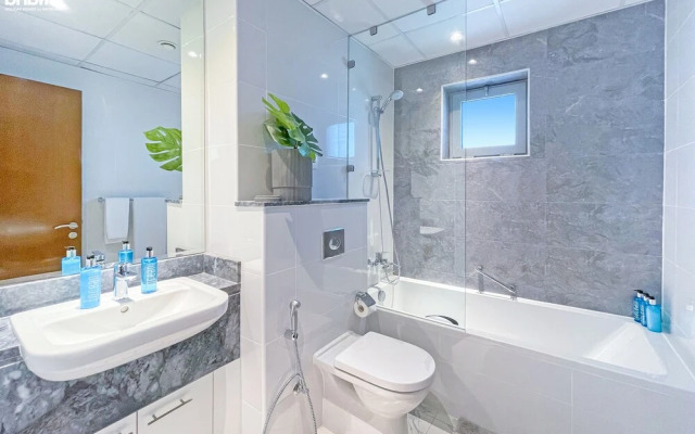 3B-Amna Tower-4801 by bnbme homes