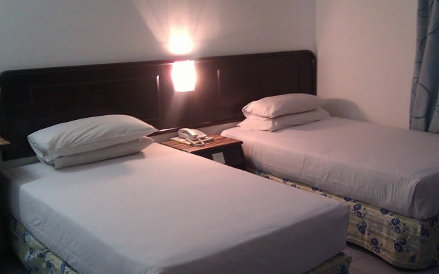 Wah May Hotel