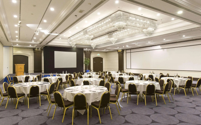 Hilton Paris Charles de Gaulle Airport
