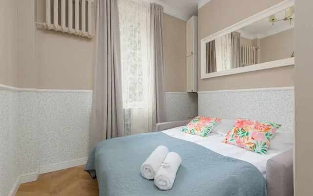 Apartment Plac Zamkowy by Renters