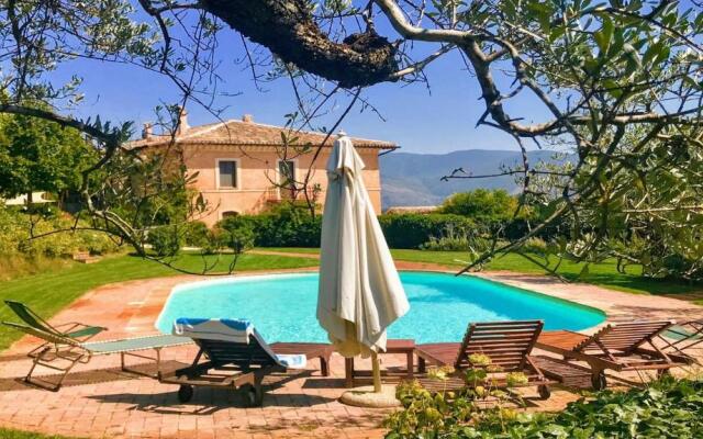 Spoleto Tranquilita/pool/slps 20/spoleto 15 Mins