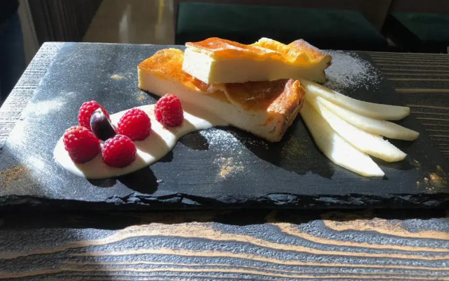 Coin Apartments & Hostel