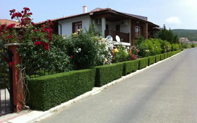 Hill Top Villa