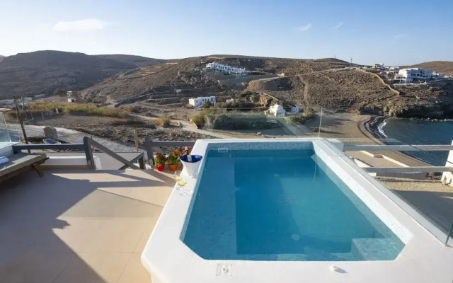 Myrsini's Luxury Suites