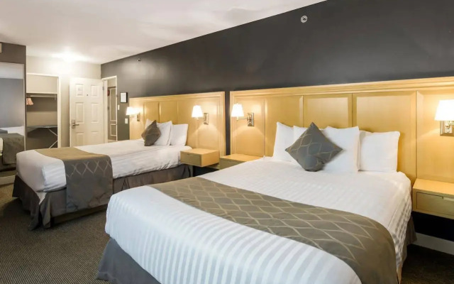 Red Lion Inn & Suites Abbotsford