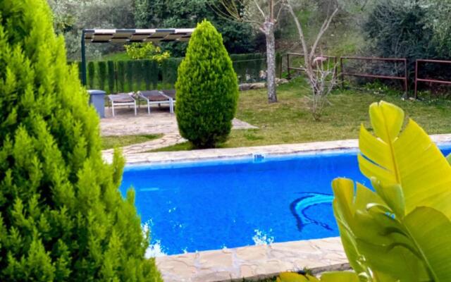 Casa Rural Los Algarrobales