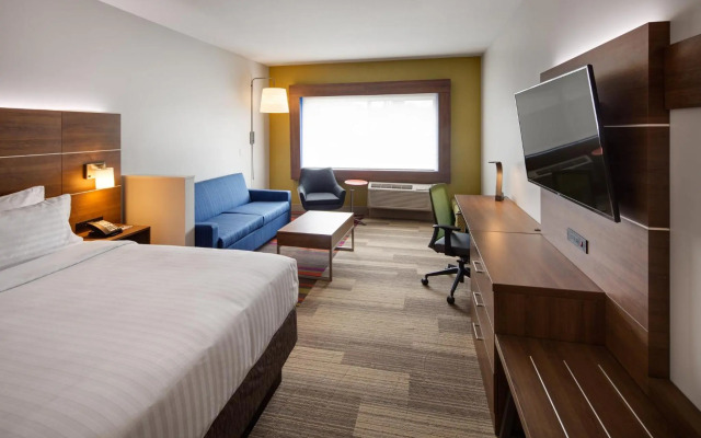 Holiday Inn Express & Suites Terrace by IHG
