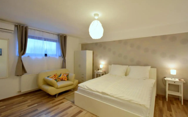 Neferprod Apartments - IS - CAM 06
