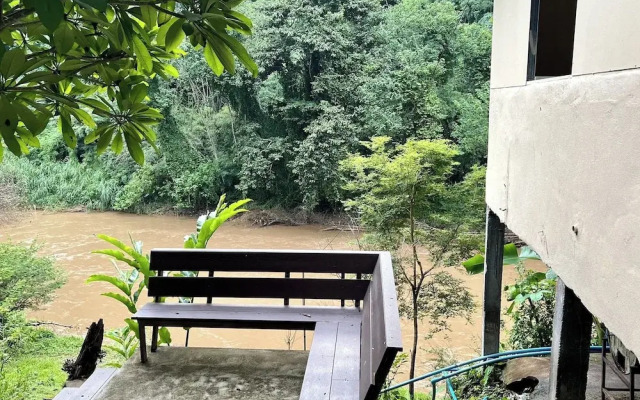 The Cascade - Mae Taeng Waterfall Bungalows