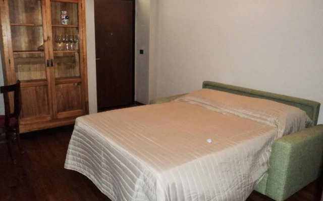 Via Pertinace 1 - Appartamento