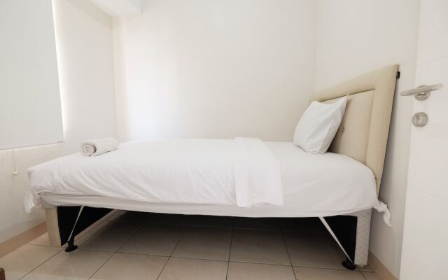 Homey 2BR Springlake Summarecon Bekasi Apartment