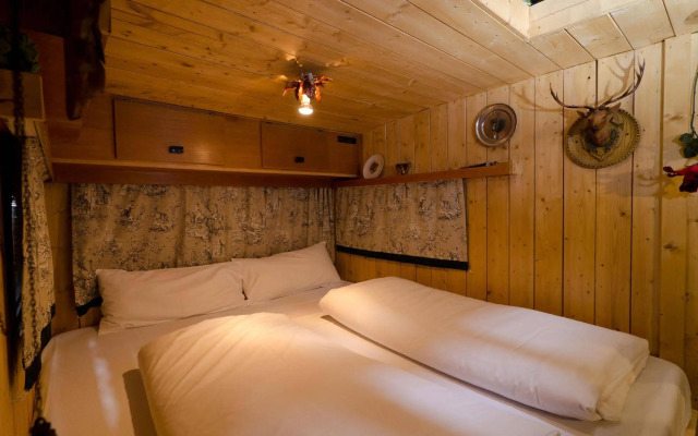 BaseCamp Bonn - Hostel