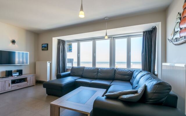 Apartment in Koksijde for 8 Person