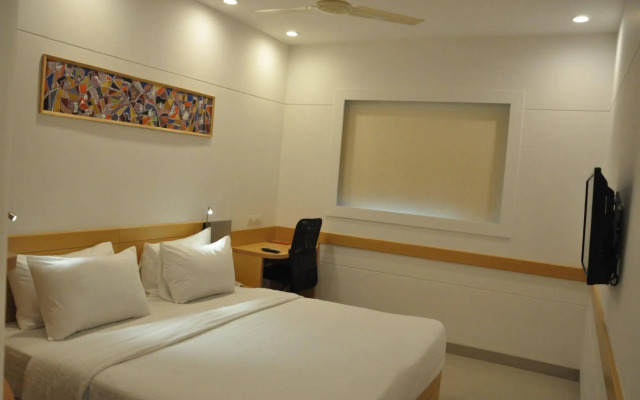 Red Fox Hotel Chandigarh