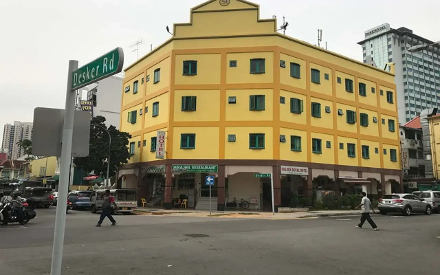 Golden Royal Hotel