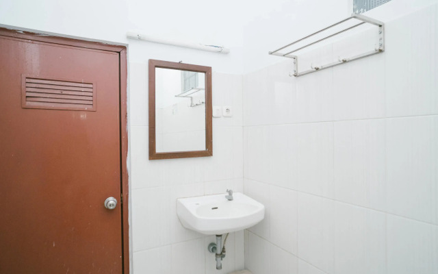 Urbanview Hotel Griya Surya Malang by RedDoorz