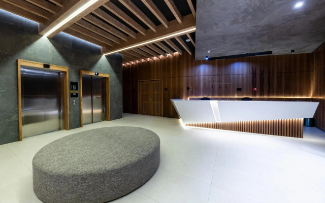 Woodside Residence 325