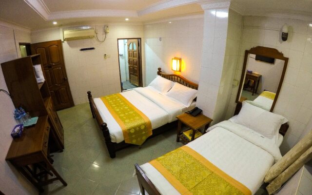 May Shan Hotel