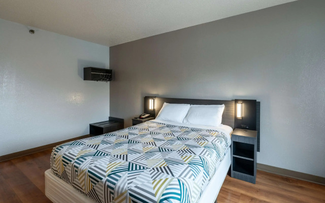 Motel 6 New Haven - Branford, CT