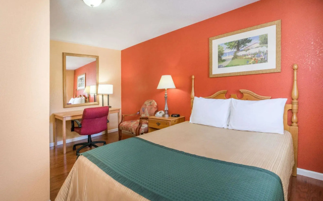The Hillside Hotel