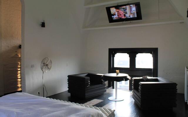 B&B Suites Feek