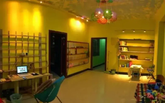 Fenghuang Long Time No See Hostel