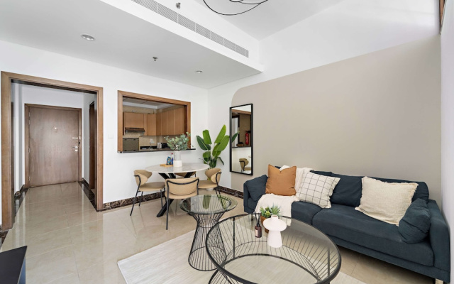 Silkhaus 1BR BIG Studio Space Pantheon Blvd