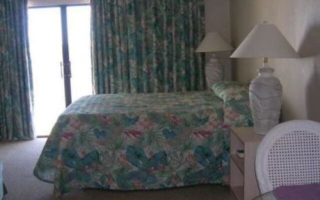 Cedar Cove Hotel
