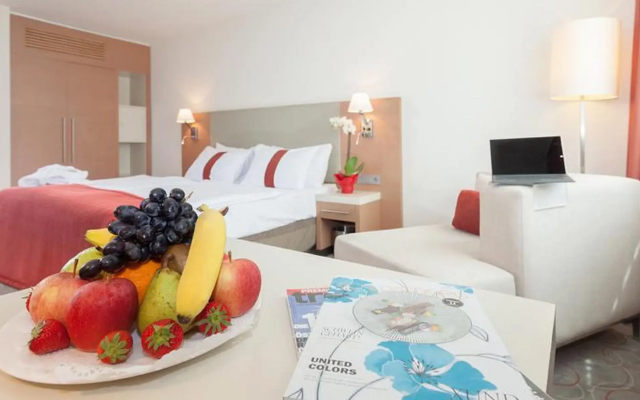 VIVO Aparthotel