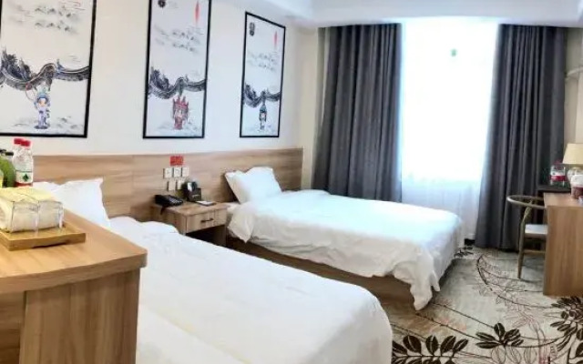 Shanghe Business Hotel (Sheqi Bus Station)