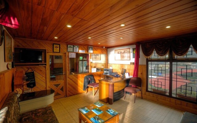 Pine Borough Inn