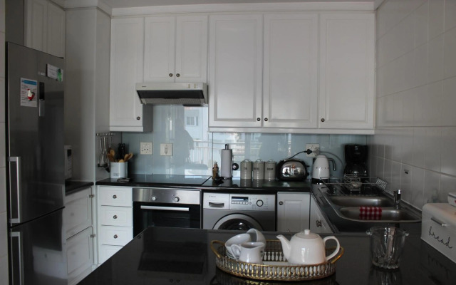 Waterfront- 11 South Quay