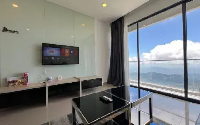 Grand Delemen by Quince Home