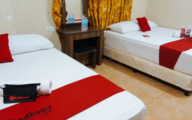 RedDoorz near Talisay District Hospital