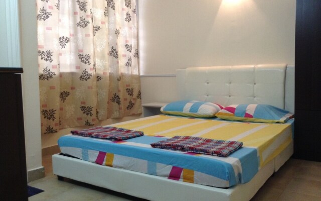 A&F Damansara Homestay