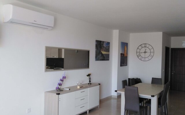 Paradise Luxury Apartment