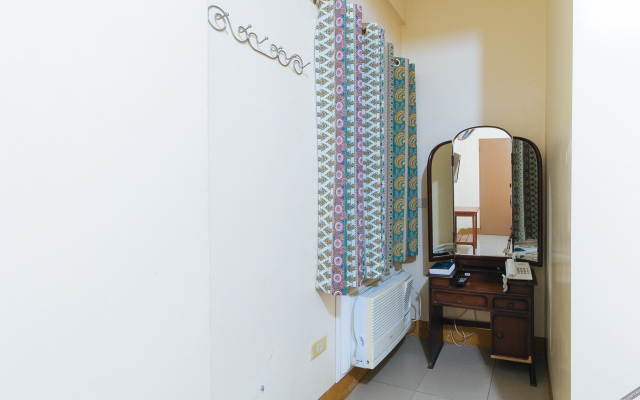 Reddoorz @ Golden Park Inn La Union