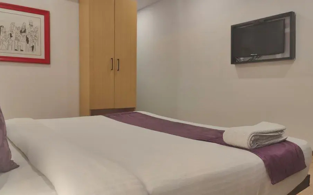 Hotel Mavens Orange Gurgaon