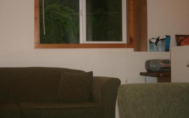 Wild Edge Lodge