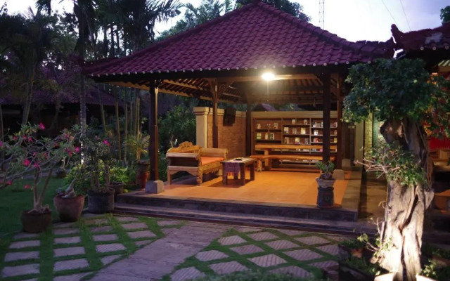 Tirta Sari Bungalows & Spa