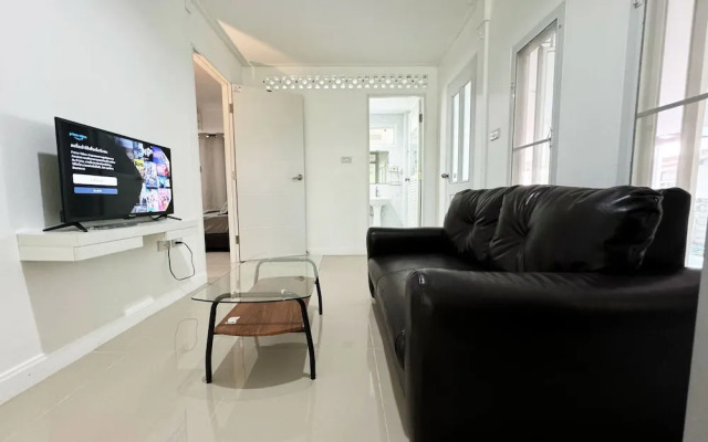 Room-baan Khunphiphit Homestay No3373