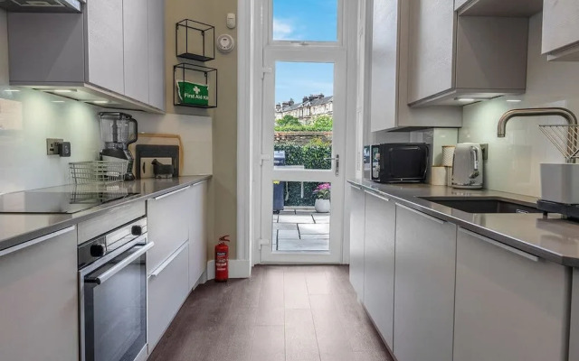 Stylish Elegance in City s Heart