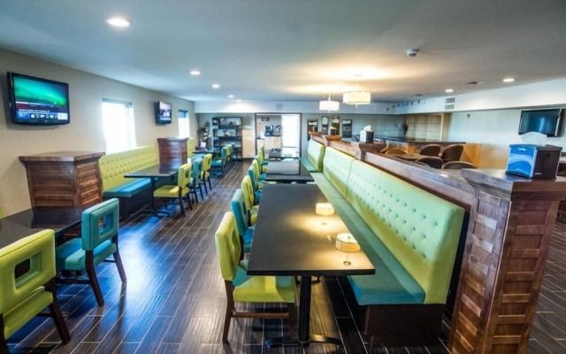 Western Star All Suites Carnduff