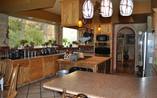 Zion Canyon Bed  Breakfast