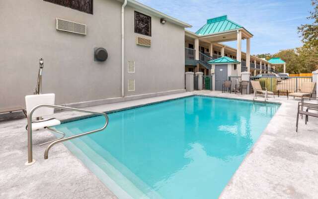 Baymont by Wyndham Biloxi/Ocean Springs