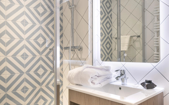 The Deck Hotel by HappyCulture