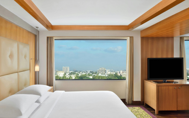 Courtyard by Marriott Chennai – Guest Rooms – Chennai